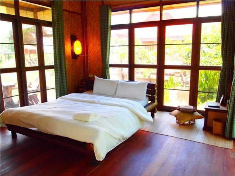 Therdthai Farm Boutique Hotel Сукотаи Экстерьер фото